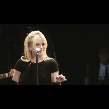 Duffy - Keeping My Baby (Live at Café de Paris, 2010)
