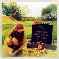 Raelyn Nelson Band - Daddy's Grave