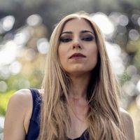 Aurelia D. - Silver Cotton