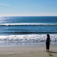 Keirra Jennea - HotSunnyBlueSkys (Single)