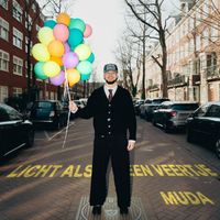 Muda - Licht Als Een Veertje