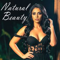 Jenna - Natural Beauty