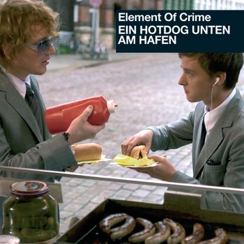 Ein Hotdog unten am Hafen