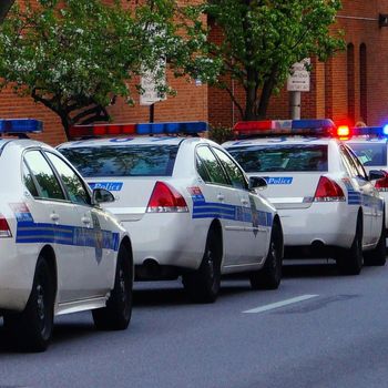 Policia