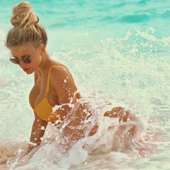 Oceanic Fashion Week Frequency