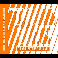 Tom Vek - C-C (You Set The Fire In Me)