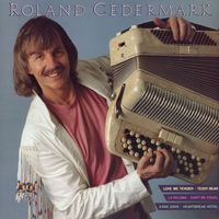 Roland Cedermark - Spelar Elvis och annat svängigt på sitt dragspel