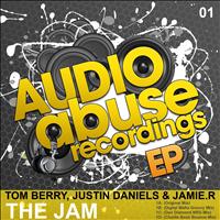 Justin Daniels & Jamie.R Vs Tom Berry - The Jam