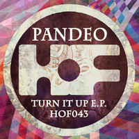 Pandeo - Turn It Up