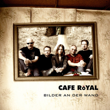 Cafe Royal - Bilder an der Wand