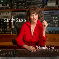 Sandy Sasso / - Hands On