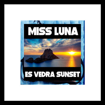 Miss Luna - Es Vedra Sunset
