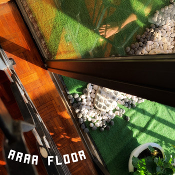 Araa / - Floor
