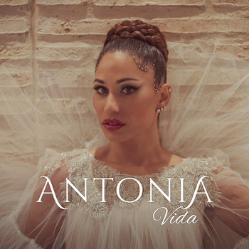 Antonia - Vida