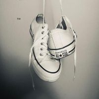 Fred - White Shoes