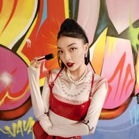 VaVa - Red Lipstick On