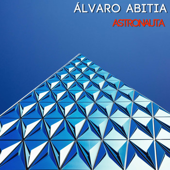 Álvaro Abitia / - Astronauta