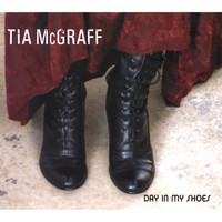 Tia McGraff - Day In My Shoes