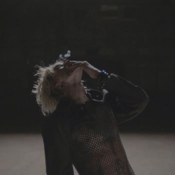 mgk - papercuts