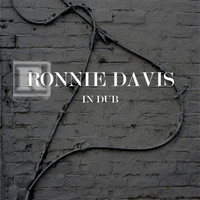 Ronnie Davis - In Dub