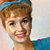 Debbie Reynolds - Presenting Debbie Reynolds