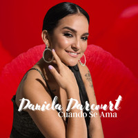 Daniela Darcourt - Cuando Se Ama (En Vivo)