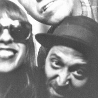 Acht Eimer Hühnerherzen - Neu in Dur