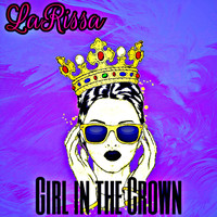 Larissa - Girl in the Crown