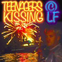 © Linda Fox - Teenagers Kissing