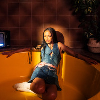 TSHA featuring Clementine Douglas - Dancing In The Shadows