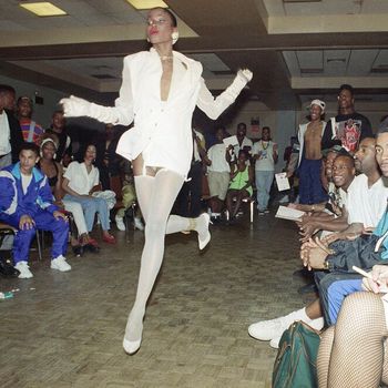 Knox - Feel Good (Explicit)