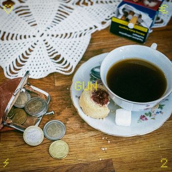 Gun - Tät bitch (Explicit)