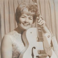 Bonnie Guitar - Hello, Hello, Please Answer The Phone b/w If You See My Love Dancing