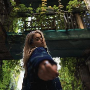 Moni - The Monk