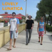 Lovely Luna - Lovely Lunática