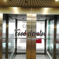 Casper - Food elevator