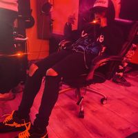 Zona - flight (Explicit)
