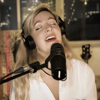 נוי דקל - כל העולם שלי מהדהד - לייב סשן