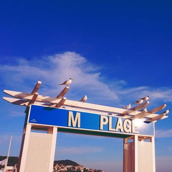 Base - M Plage