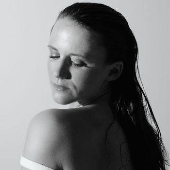 Alex Kate - Cold Fire