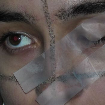 Perto - gore (Explicit)