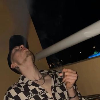 PYR0 - Tryna Feel Great (Explicit)