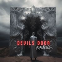 Paperback - Devils Door