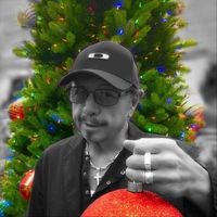 Tom Bee - Smile, Santa Loves You (feat. Judy C /  Vocals)