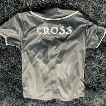 Trav - Cross ‘em