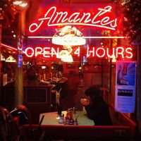Los Amantes - Open 24 Hours