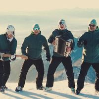 Zvita feltna - Mater Je Mraz