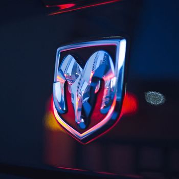 LoreN - Dodge Challenger