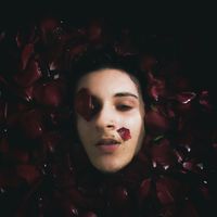 Mavi - Güller Yağar