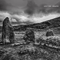 Llyn Y Cwn - Megaliths